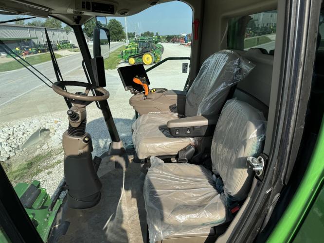 John Deere S770