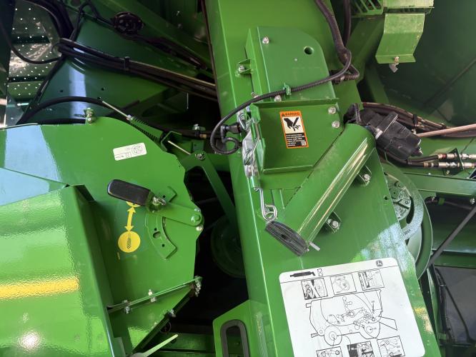 John Deere S780
