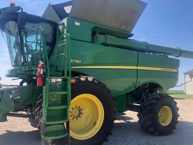 John Deere S780
