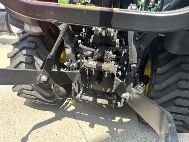 John Deere 1025R