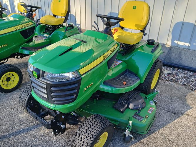 John Deere X730