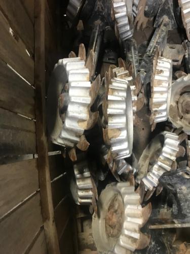 John Deere BA32571 SCREW ADJUST ROW CLEANER