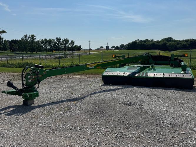 John Deere C450