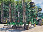 John Deere 2210