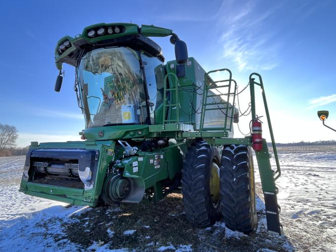 John Deere S770