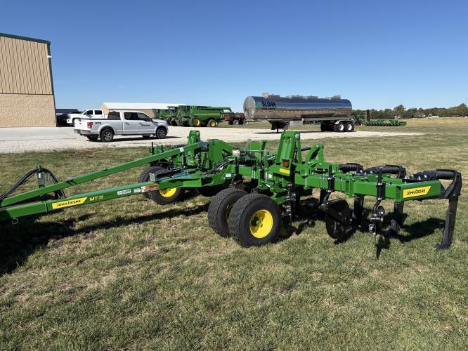 John Deere MT11