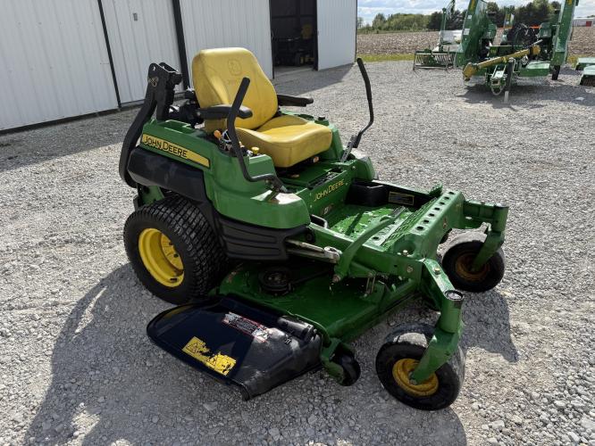 John Deere Z830A