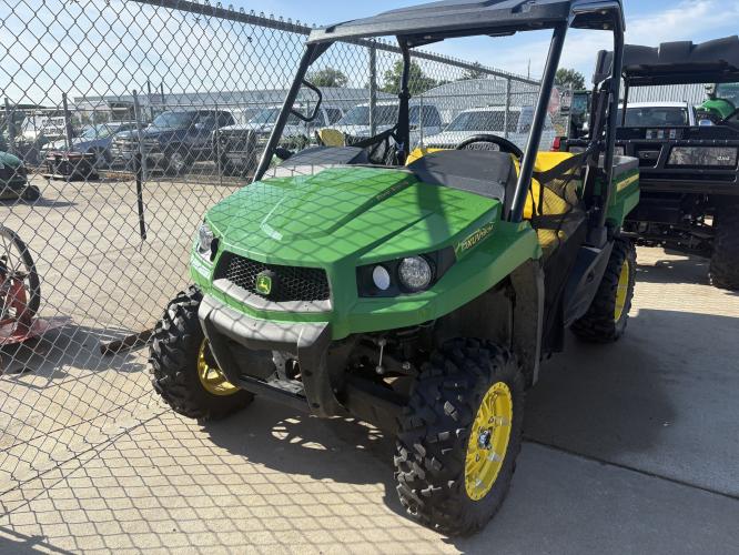 John Deere XUV 590M