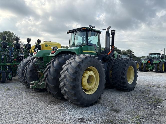 John Deere 9530