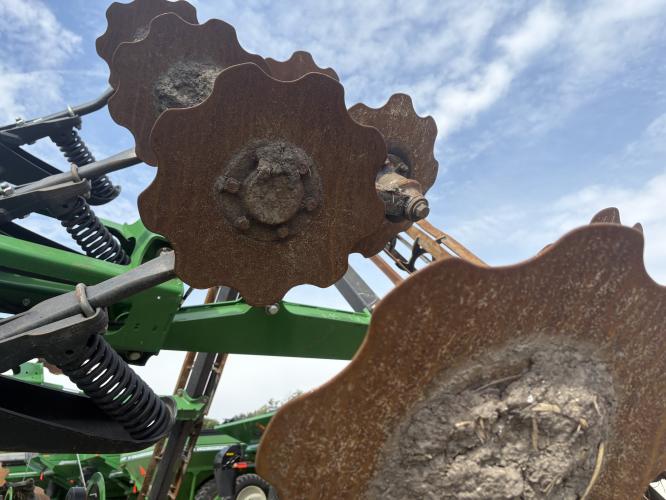 John Deere 2730