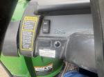 John Deere 825I