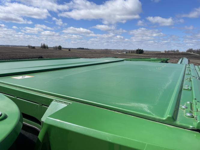 John Deere S680