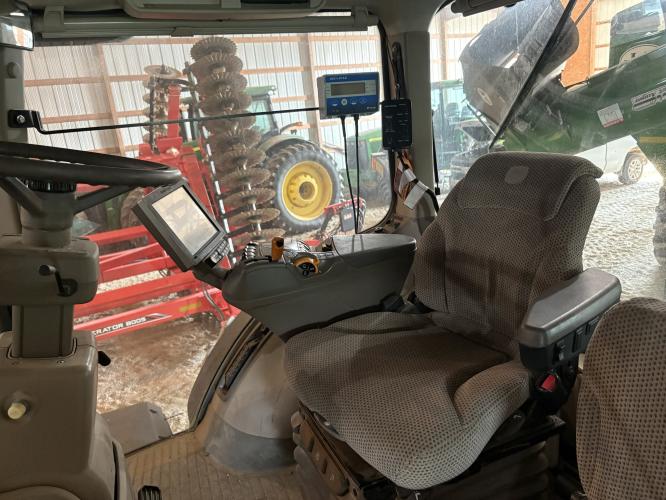 John Deere 8320R