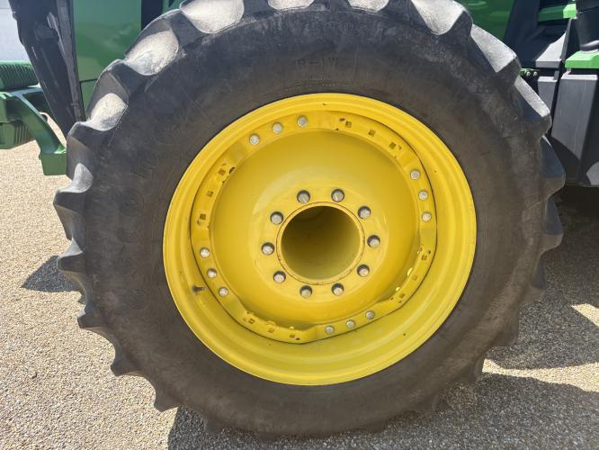 John Deere 8285R