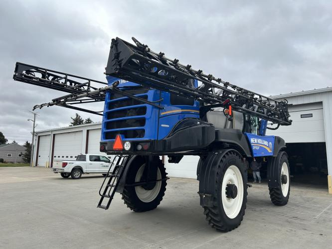 New Holland SP410F