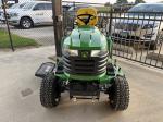 John Deere X738