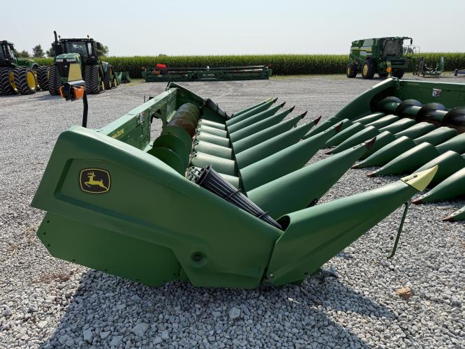 John Deere C8R