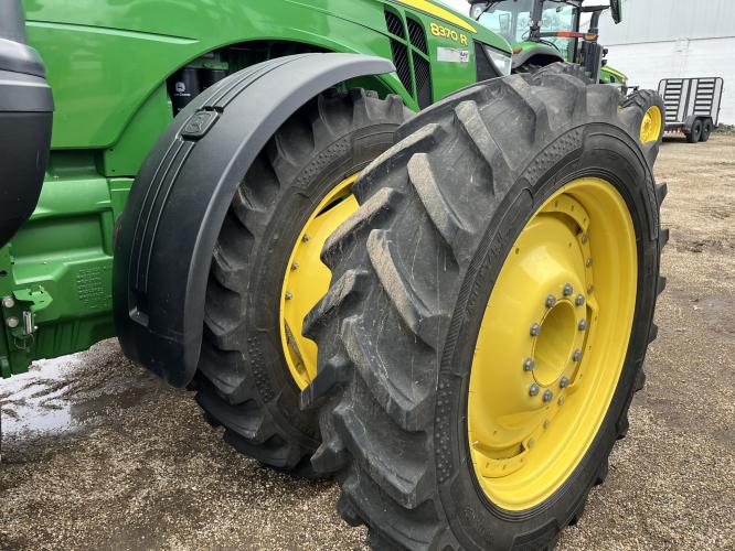 John Deere 8370R