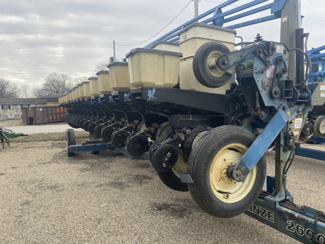 Kinze 2600