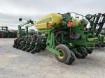 John Deere 1775NT