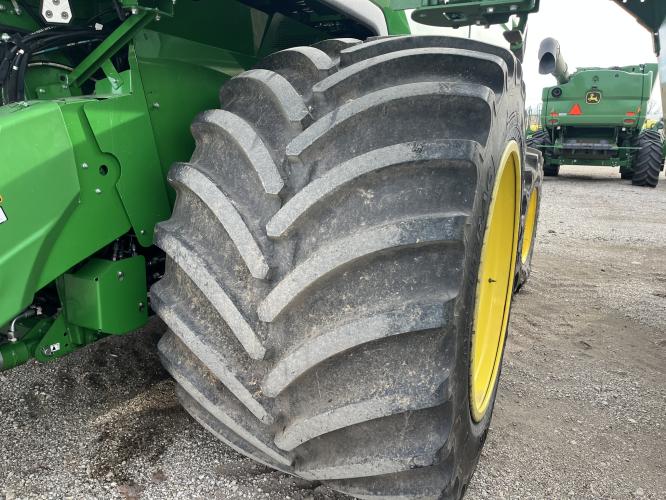 John Deere S7 900