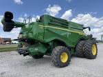 John Deere X9 1100
