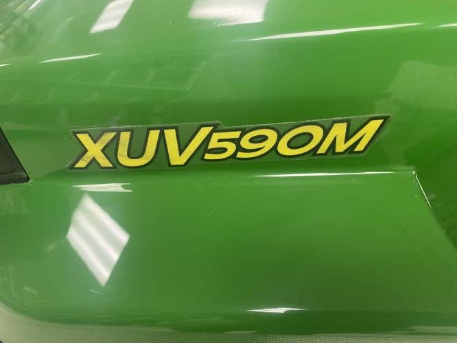 John Deere XUV590