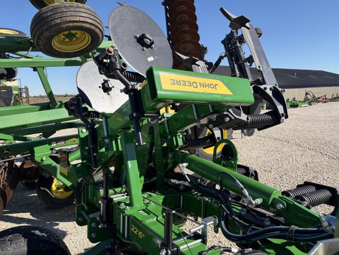 John Deere MT9
