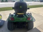 John Deere X738