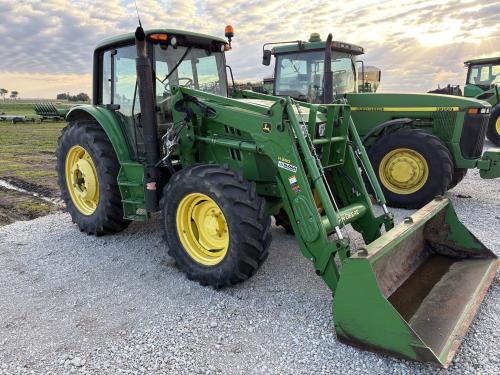 2013 John Deere 6115M