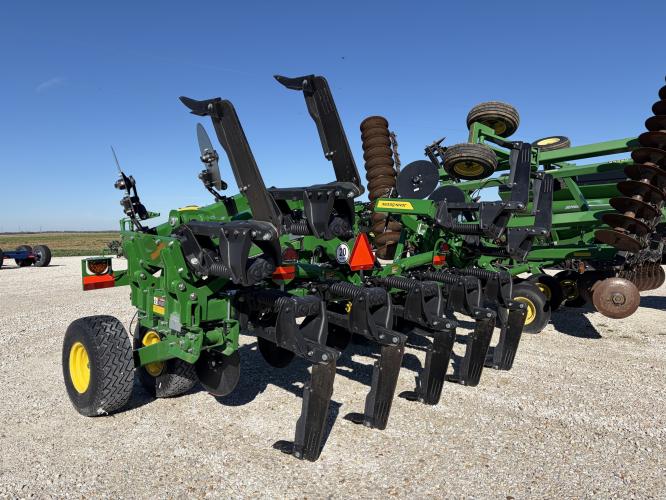 John Deere MT9