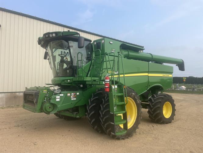 John Deere S760