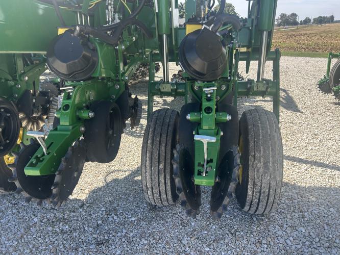 John Deere 1775NT