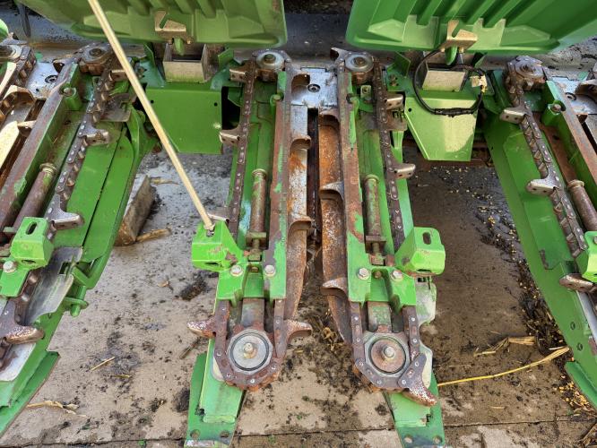 John Deere 608C