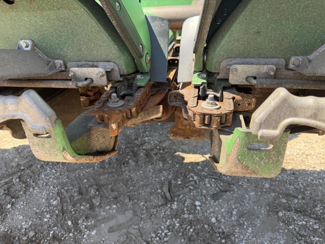 John Deere C8R