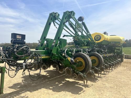 2012 John Deere 1770NT CCS
