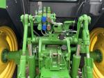 John Deere 6135E