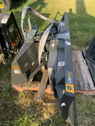 John Deere DB84