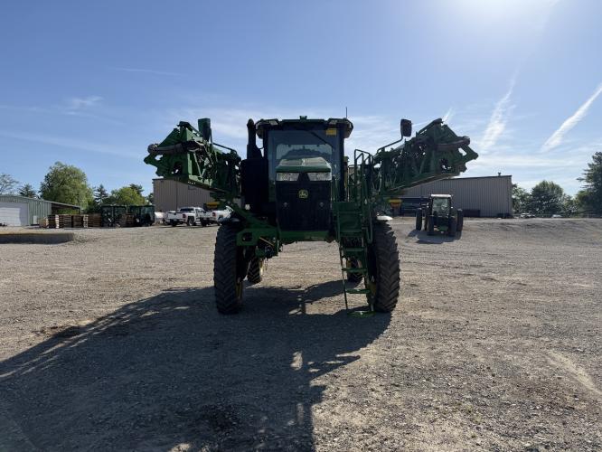 John Deere 412R