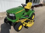 John Deere X724