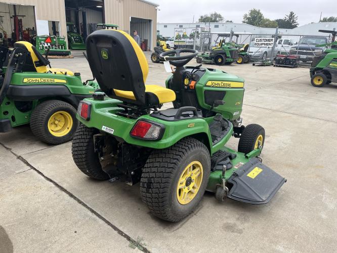 John Deere X754
