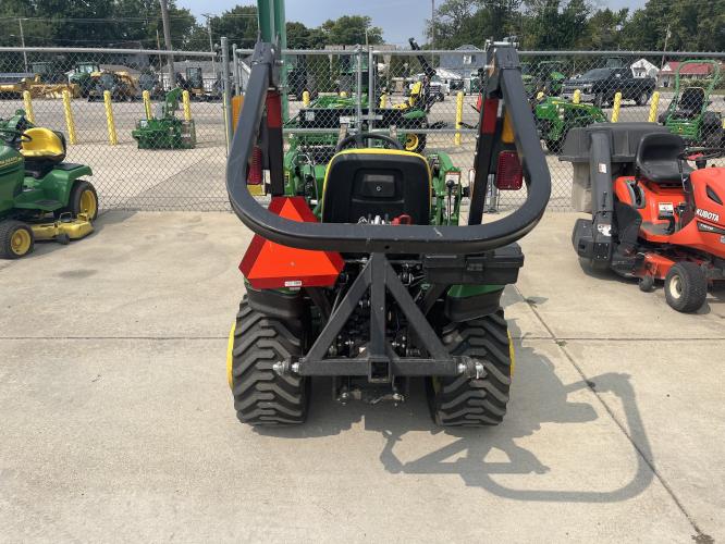 John Deere 1023E