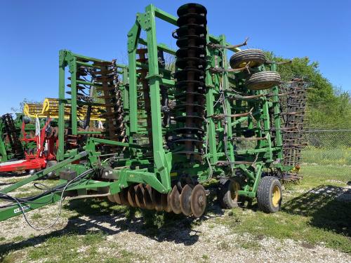 2007 John Deere 2310