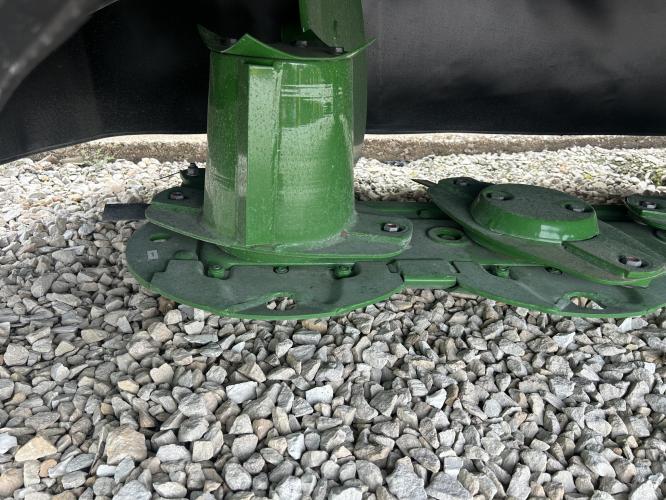 John Deere R310