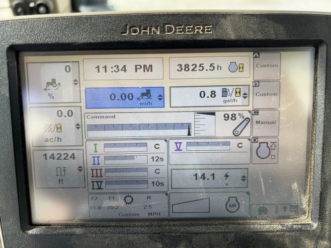 John Deere 8335R