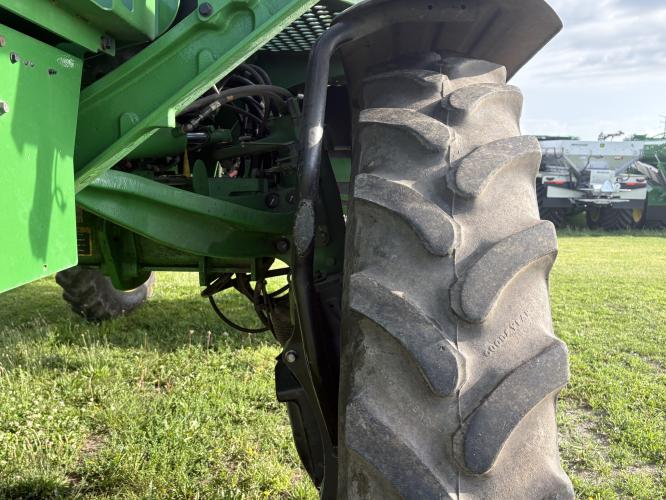 John Deere 612R
