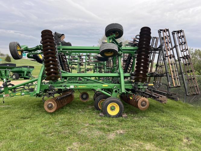 John Deere 2660VT