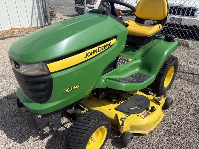 John Deere X360