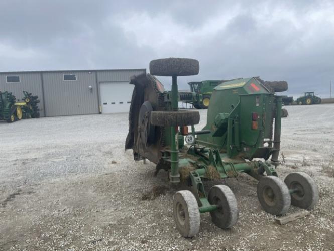 John Deere M15
