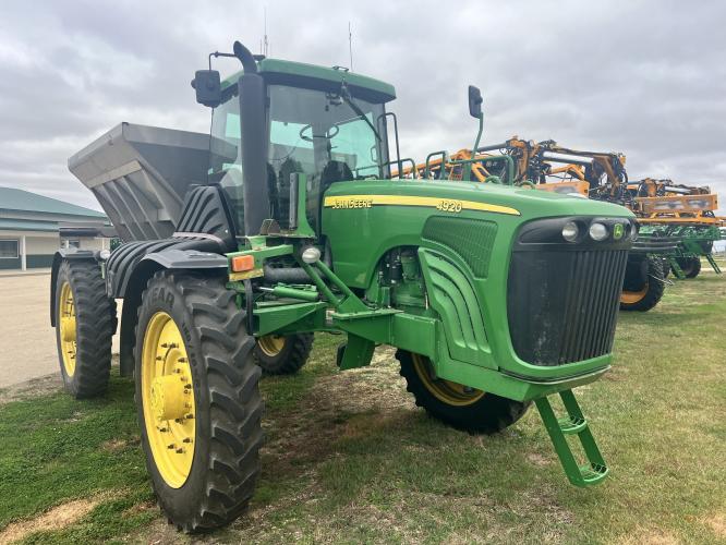 John Deere 4920